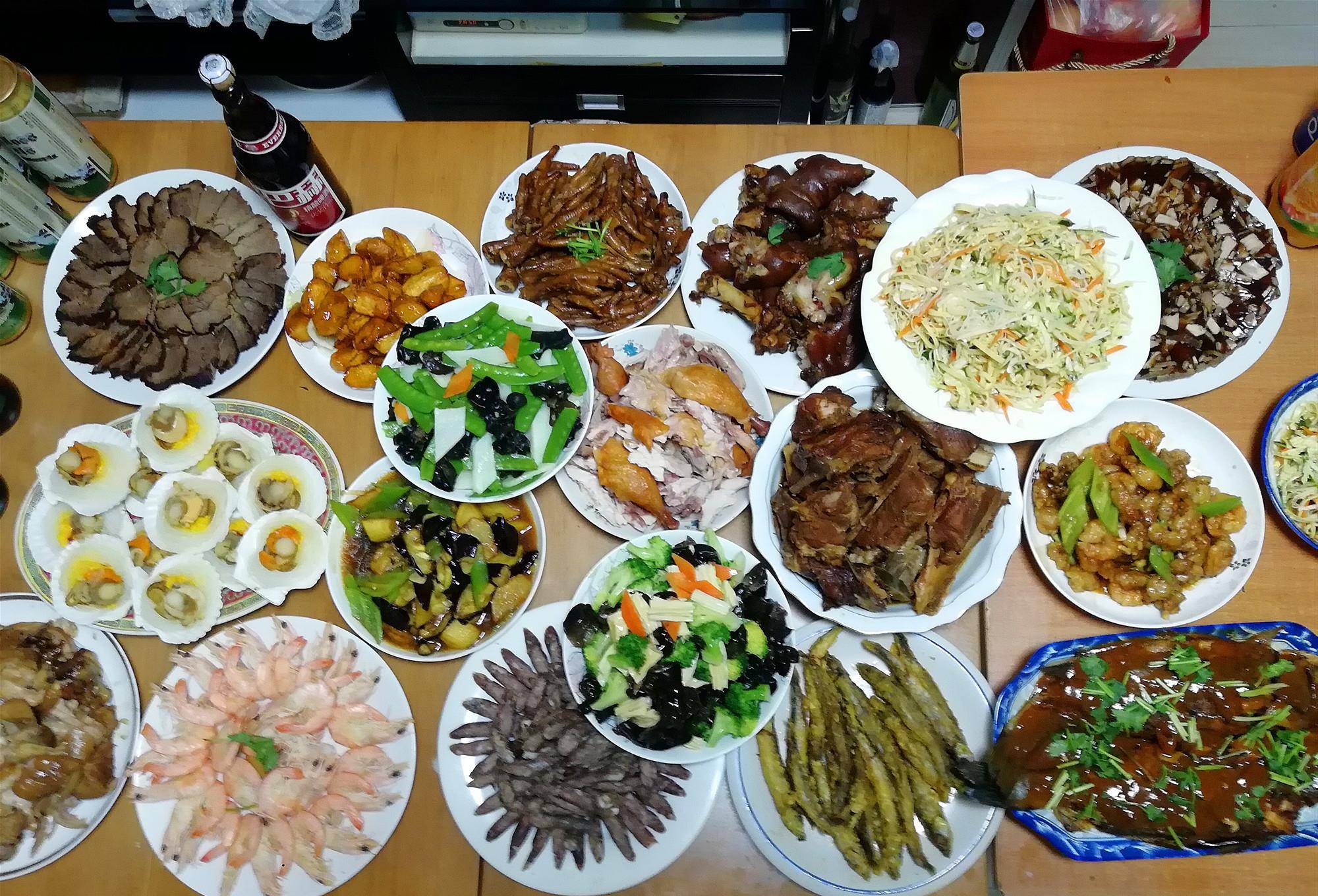 东北普通人家的除夕年夜饭,18个菜,下酒硬菜多,你喜欢吗?