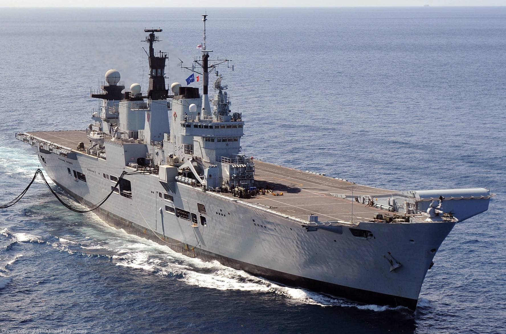 原创英国军无敌级航母,马岛海战显威风,历史贡献不可磨灭!