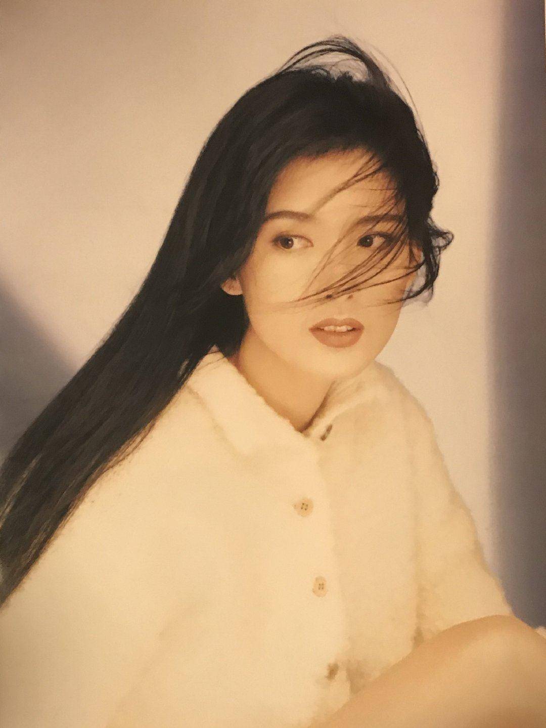 90年代香港女星风韵依旧~港风妆永不过时!浓颜黑发yyds!