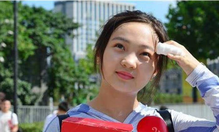 21岁"童星"林妙可近照曝光 面部圆润发福显富态