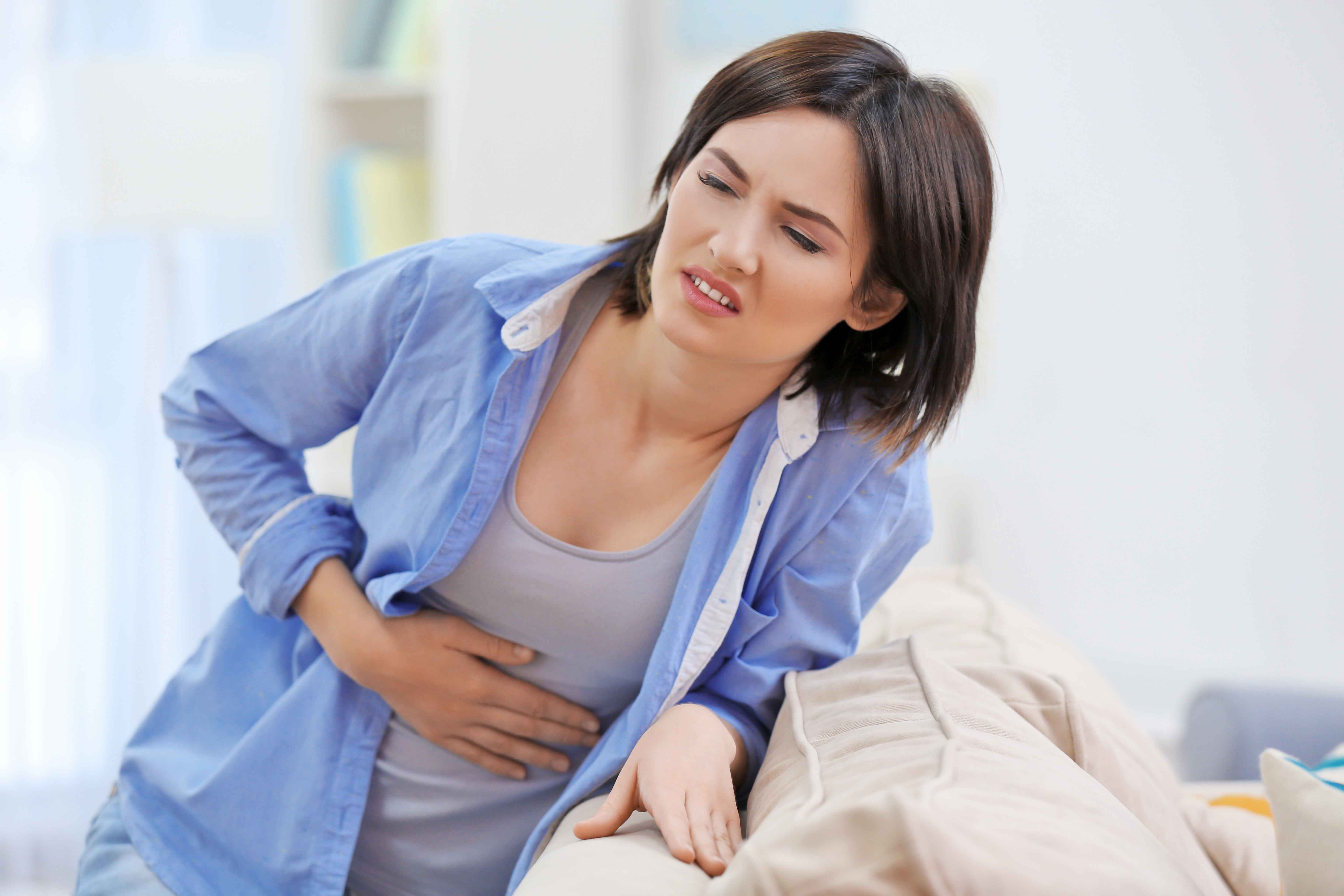 胃癌早期是否有"特殊"症状?出现胃痛,腹胀,排黑便,应当留意