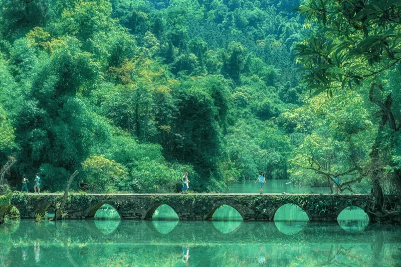 就去荔波大小七孔景区!