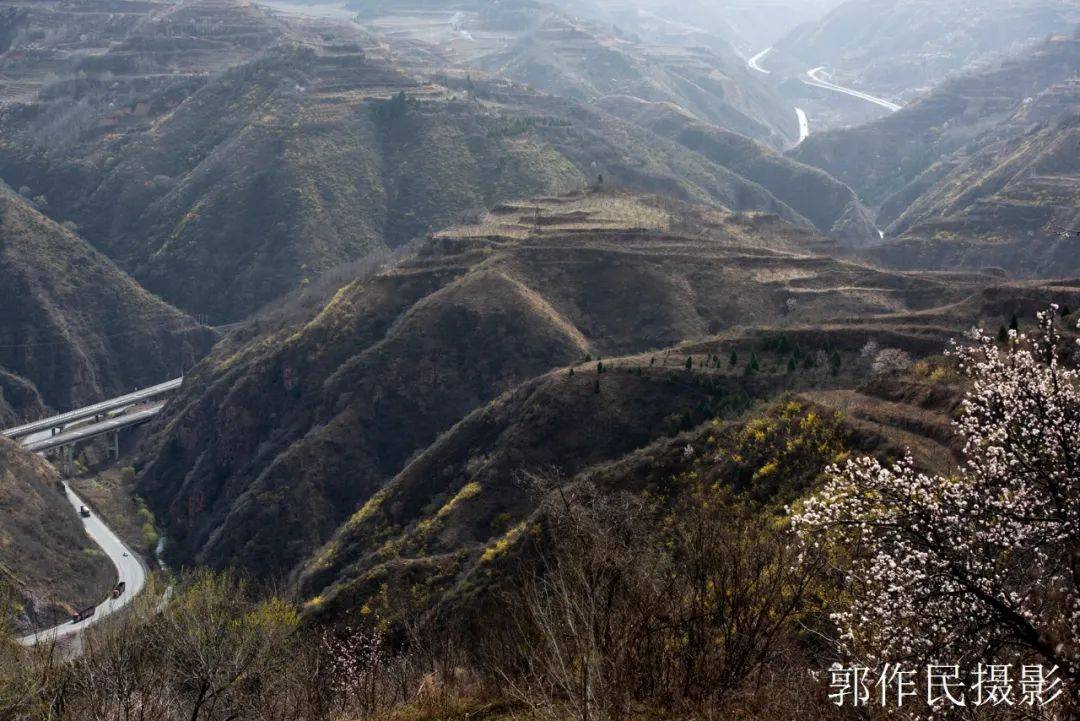 灵宝市八道河,又名东涧河,断密涧河,为黄河二级支流弘农涧河的支流