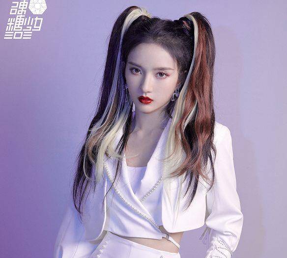 硬糖少女303全员双马尾王艺瑾撞脸杨幂张艺凡的发量我慕了