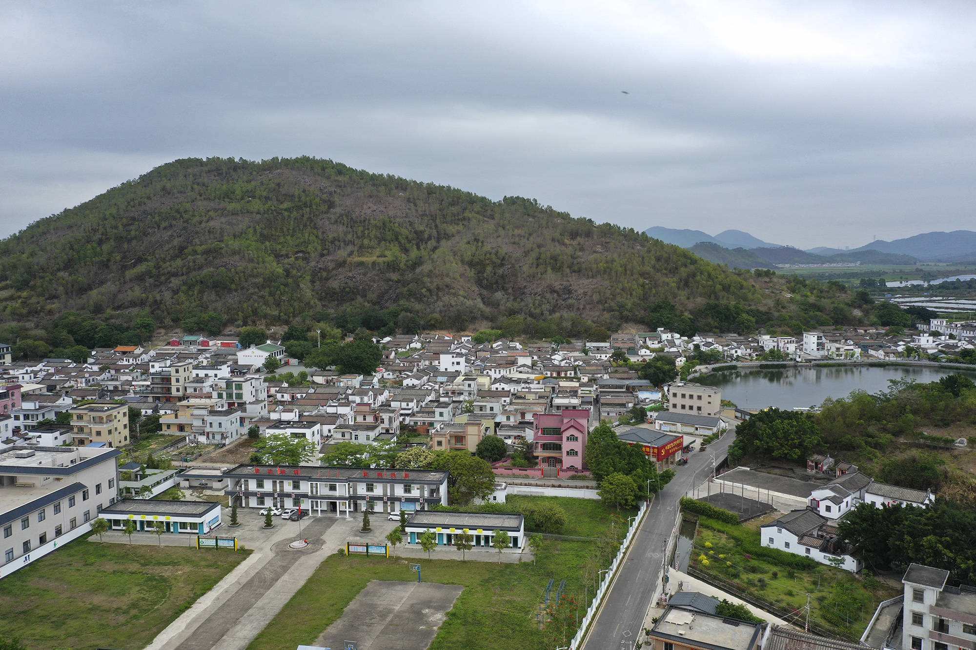 地址:汕尾市城区红草镇埔边社区汕尾大道北段 门票:20元 二,到汕尾