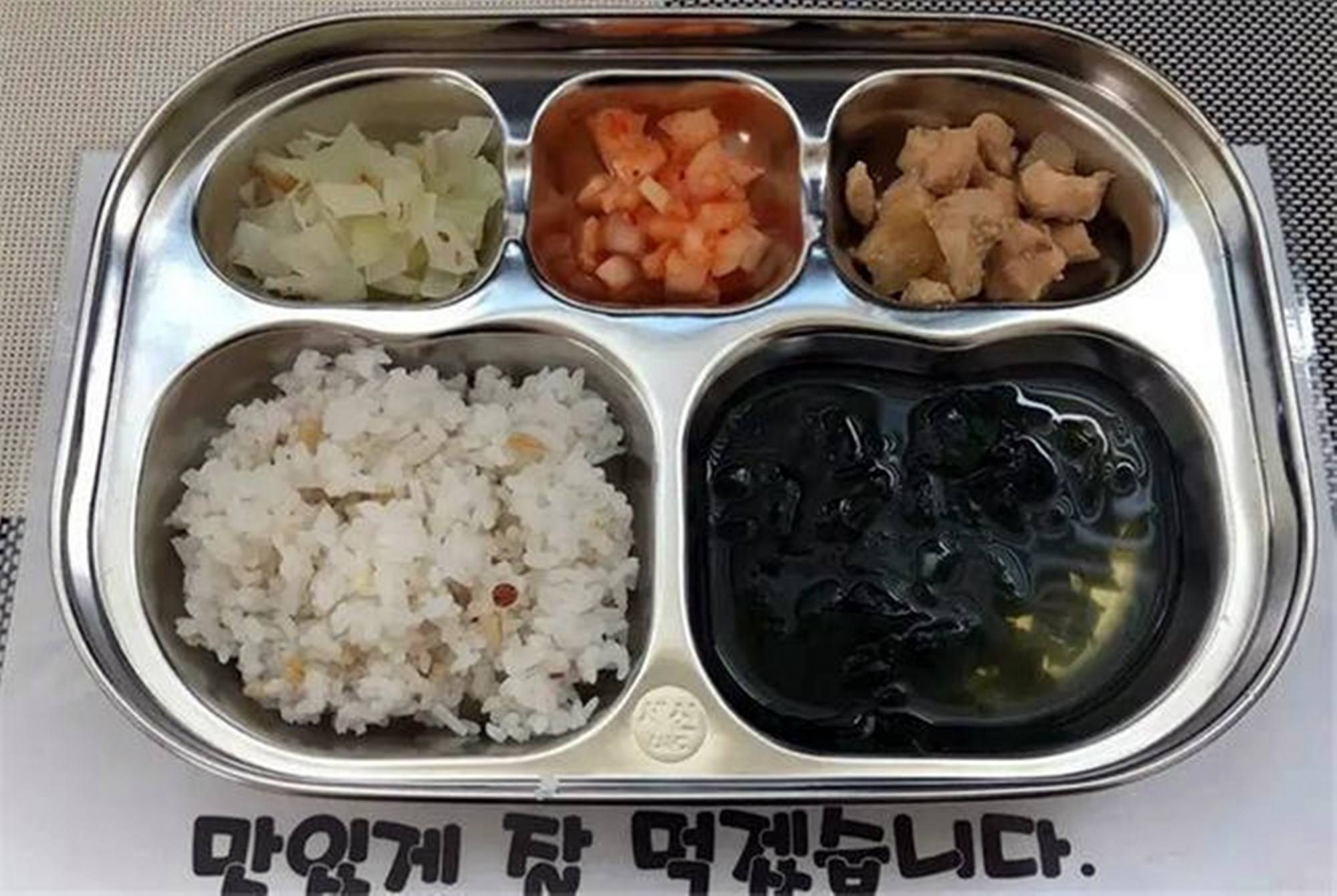 中日韩幼儿园的伙食对比出炉,韩国传统,日本科学,中国