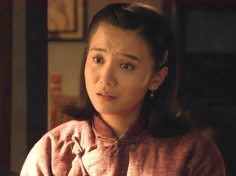宋佳在《闯关东》中饰演"谭鲜儿"一角,这是一个具有悲剧色彩的角色