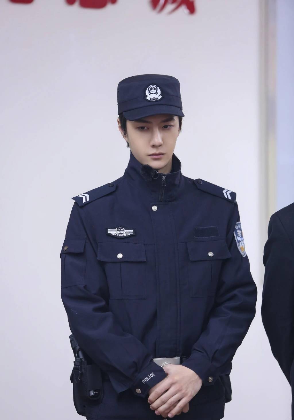 原创王一博,张哲瀚主演《维和防暴队》官宣!王一博帅气警察造型曝光
