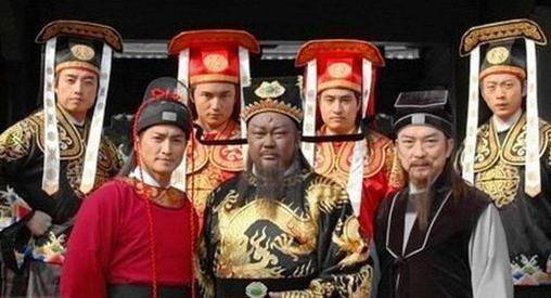 为什么脸黑黑的?深析包拯一生