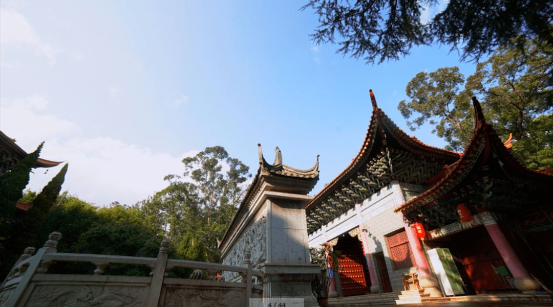 感恩旅游街,映月温泉客栈 释迦文化静享园,玉泉寺组成 由佛教文化