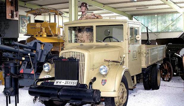 第二次世界大战德国军用卡车知多少 欧宝担任主力 奔驰等充当辅助
