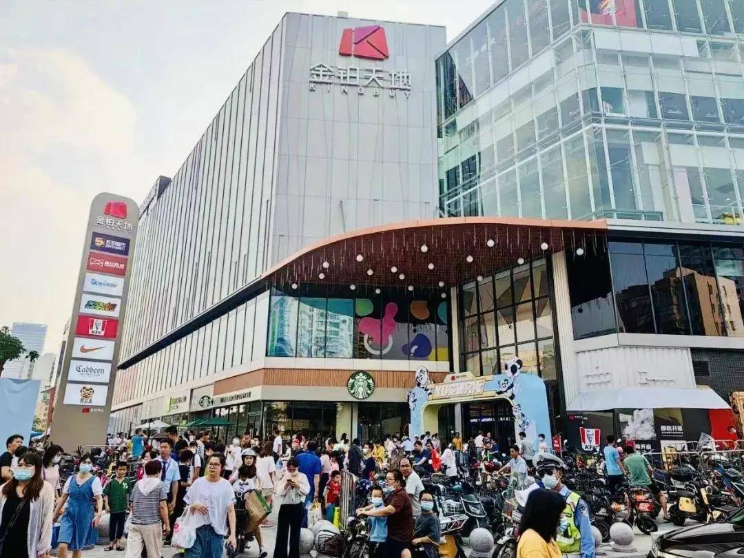 4.合肥弘阳广场开业,4层打造安徽首家概念新能源汽车,机车主题空间