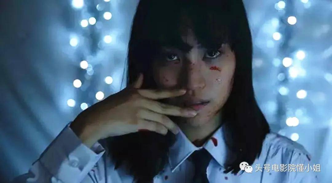 《禁忌女孩》影评:8.5分R级暗黑剧!校园恶女回归,一口气放出8集,全是真实事件改编
