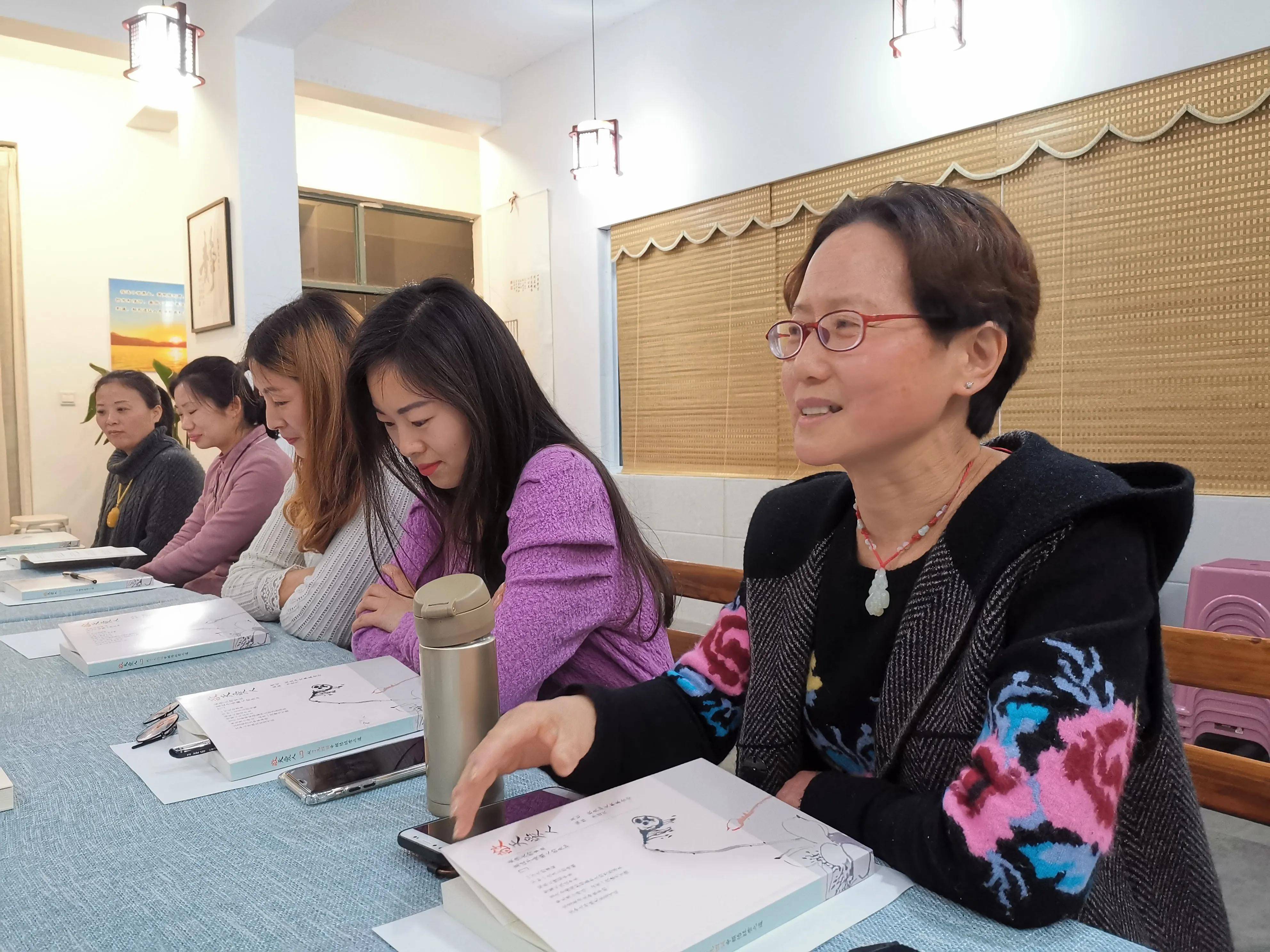 女王道李沛然第一期致良知读书会于庐香圆满举办成功