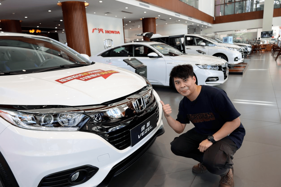 原创手握15万预算买suv?90后小哥跑一趟本田4s店,锁定缤智了