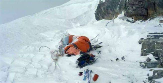 原创珠峰最著名的3具人类遗骸20多年无法安葬绿靴子身份成谜