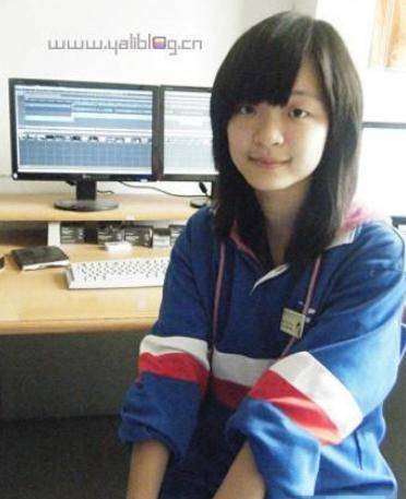 武汉大学三大知名校花:看看你更喜欢哪一个?_李莎旻