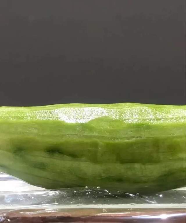 山东甜瓜"羊角蜜",满满蜜汁,连籽带瓤都能吃!