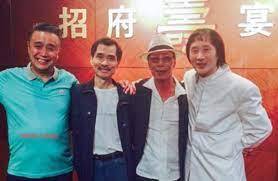 崩牙驹当年多厉害?逼刀文龙下海,让双鹰青扑街,上门暴打鸡脚黑