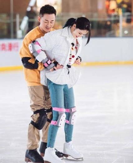 林峯张馨月秀恩爱意外曝光女儿小名,林峯强调:老婆永远排第一位?