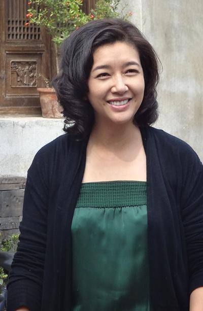 原创江珊爸爸:女儿向往爱情与高曙光离婚,他为离婚17年的女儿征婚?