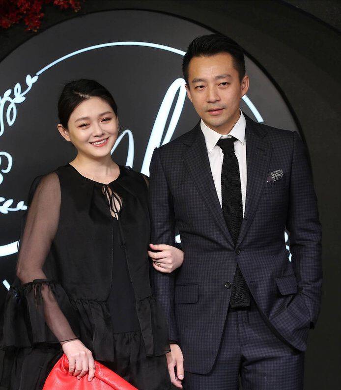 汪小菲的风流情史,靠金钱征服了5个女人,从伪豪门混成了软饭男_安以轩