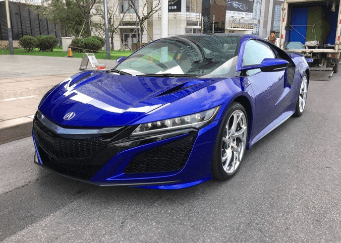大连船商花290万元买辆本田超跑,讴歌nsx,双涡轮v6引擎3秒破百