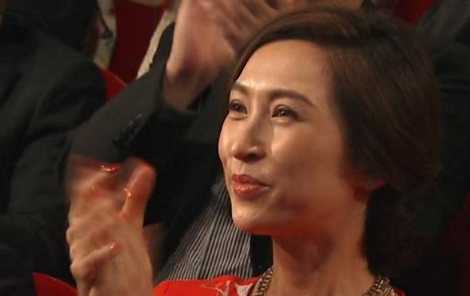 零绯闻的明星夫妻,结婚21年很旺夫,52岁仍没孩子,美如