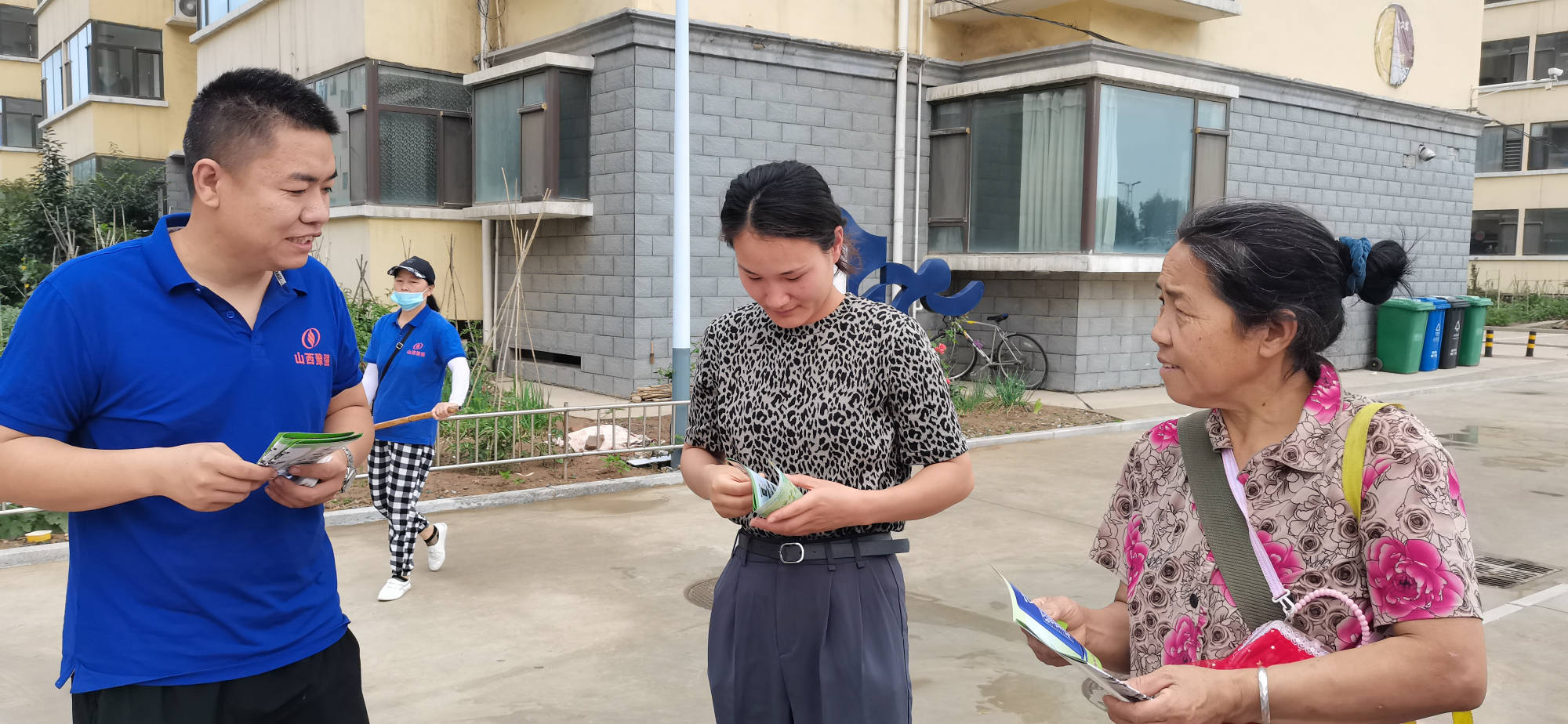 山西太原:唐槐园区太原学院教师公寓开展垃圾分类主题活动