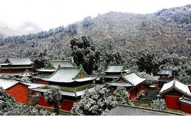 "深山宫殿"平武报恩寺, 离尘世很远,离天堂很近.