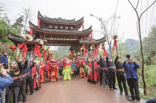 芭蕉坪:旖旎风光苗乡情_泸溪县
