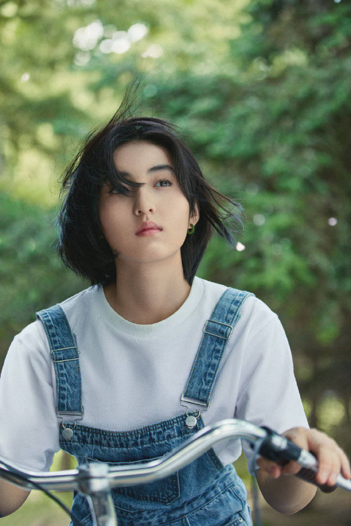 原创捧杀的"魔咒,要在张子枫的身上应验了吗