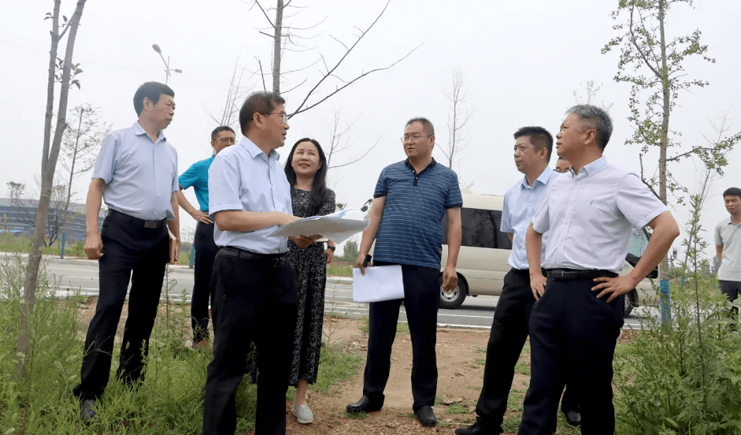 南阳市领导到鸭河工区助推企业对接