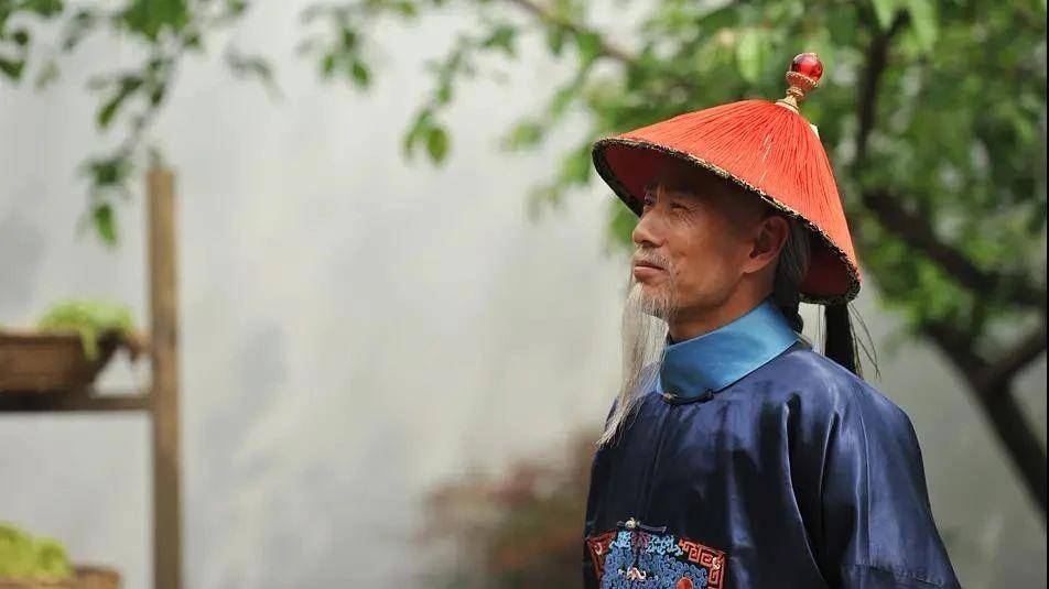 民间故事:貌美女子为爱守节十年,知县老眼光看问题险酿冤案