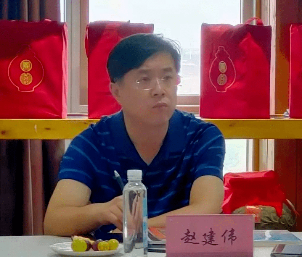 辽宁省开原市委副书记,代市长赵建伟一行莅临会长黄亚强企业比高集团