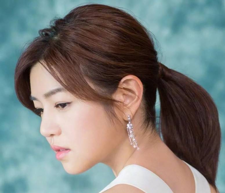 原创盘点爱扎马尾辫的5位女明星,清爽活泼显可爱,满满都是少女感?