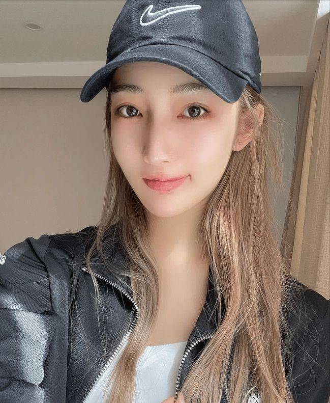 都美竹十几小时未发生引担忧,媒体曝电话打不通,朋友收到威胁信
