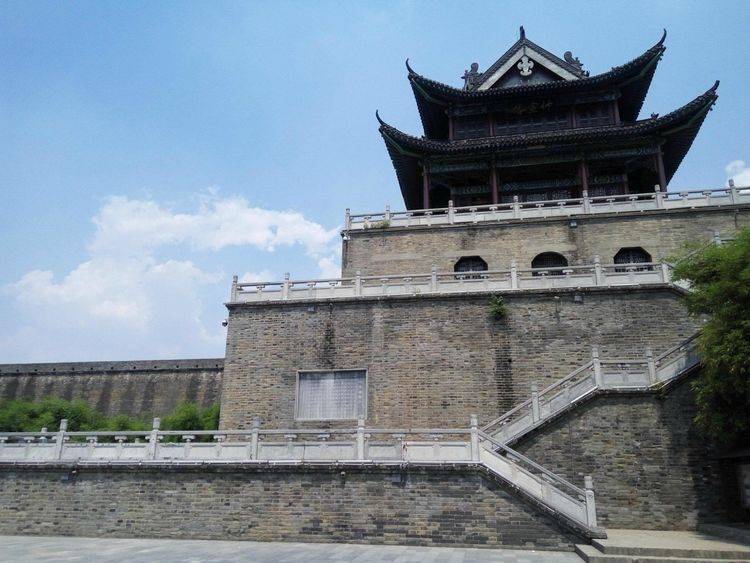 原创襄阳古城:曾有众多历史名人为它作诗,是一处不可错过的景点