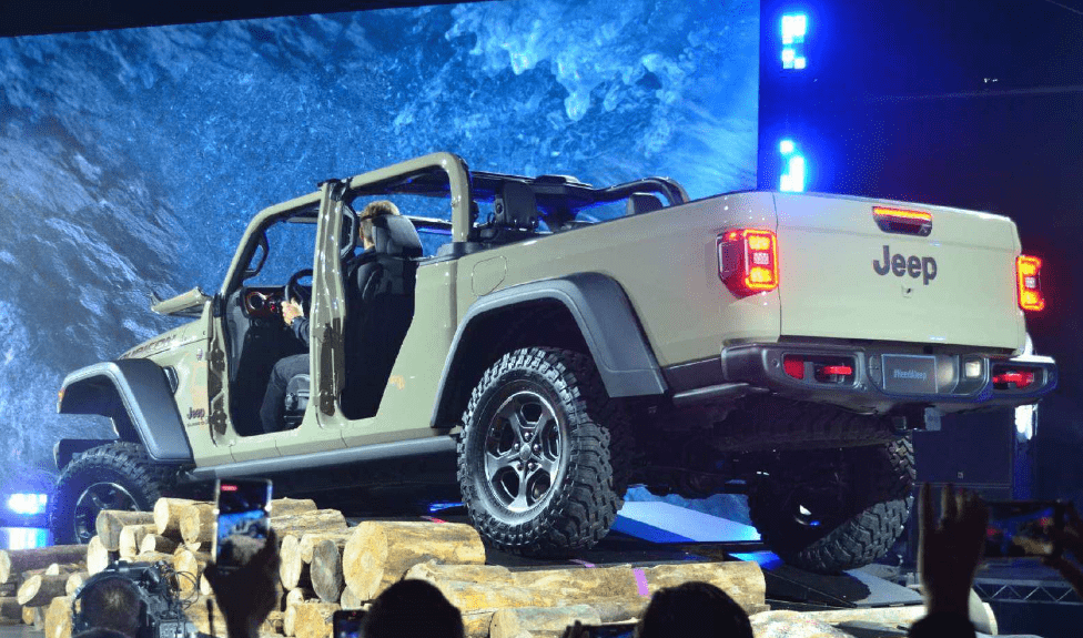 比牧马人更野的越野车!jeep最新越野皮卡,命名"角斗士"