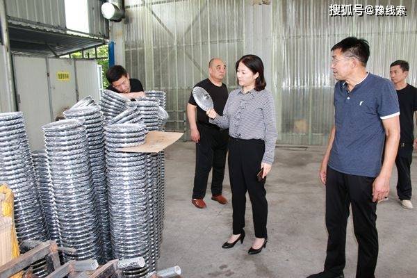 南阳市官庄工区官庄镇深入开展