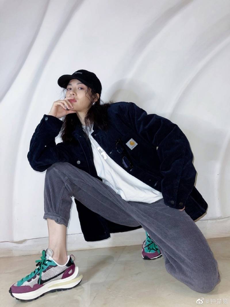 5 码) 钟楚曦 sacai x nike vaporwaffle货号:dd3035-200市场价格:￥