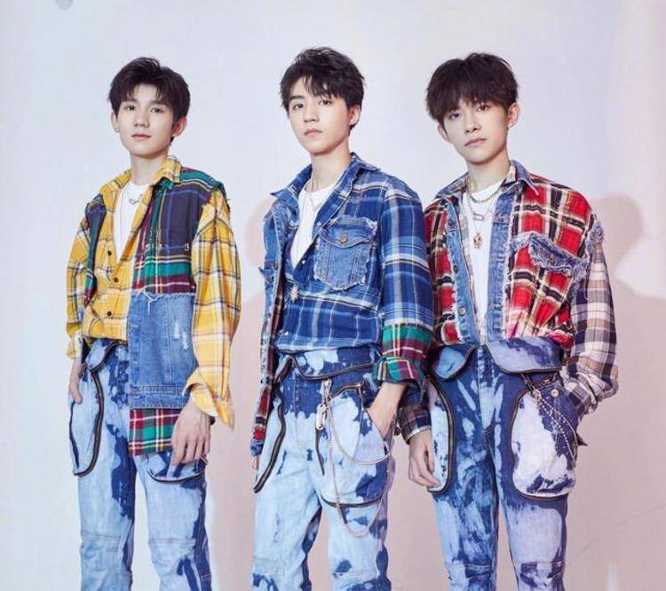 tfboys 三人最新照片,三小只最新合照 网曝tfboys将改名?三人同台也不会以tfboys名义活动,粉丝慌了
