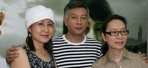 原创她和吕中神似姐妹后被誉为国民妈妈今65岁风采依旧惹人爱