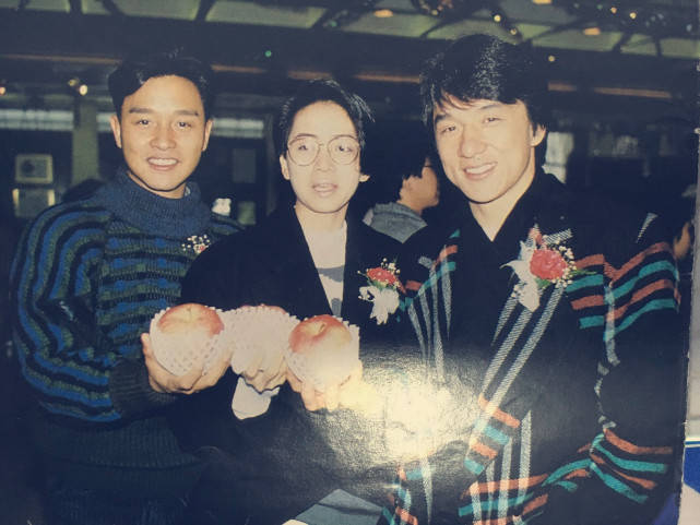 黄家驹,陈百强,张国荣,梅艳芳,黄霑,沈殿霞绝版"合成"照,他们的地位无