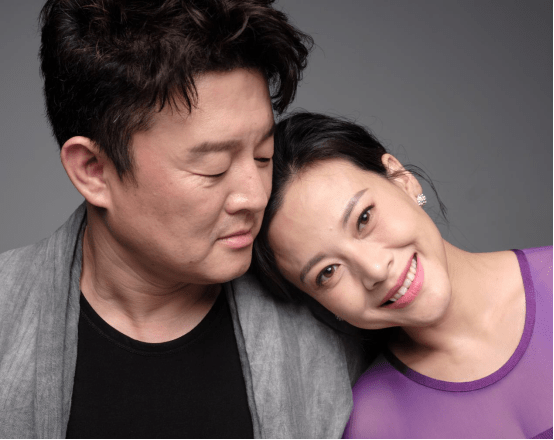 演员张磊和妻子郝文婷相互扶持 演艺路上共同进步