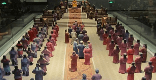 原创古代官员上朝的真实情景天不亮就要起床迟到还要挨罚
