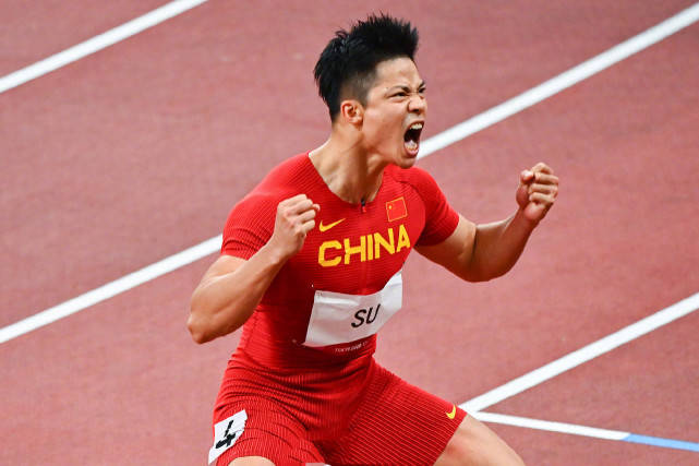 中国飞人苏炳添出战,与半决赛相比,苏炳添的起跑不是很好,最终跑出9秒