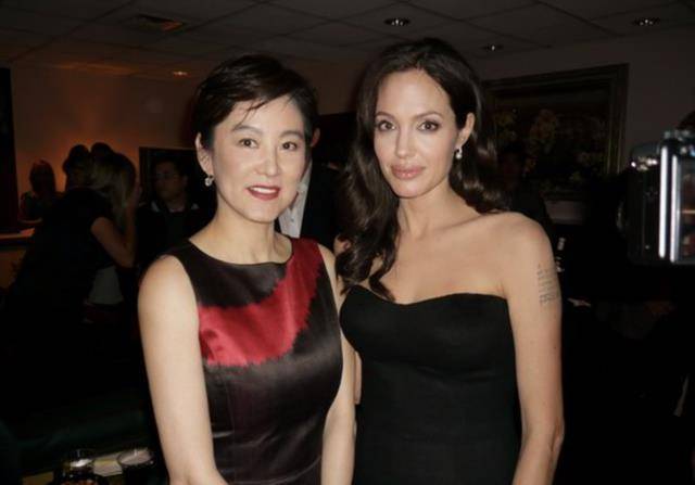 香港有很多风华绝代的女明星,但真正的女演员只有四个