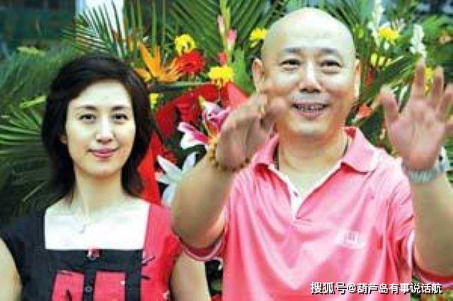 原创李成儒的几任妻子,他兜兜转转一大圈,又回到了一个人的状态