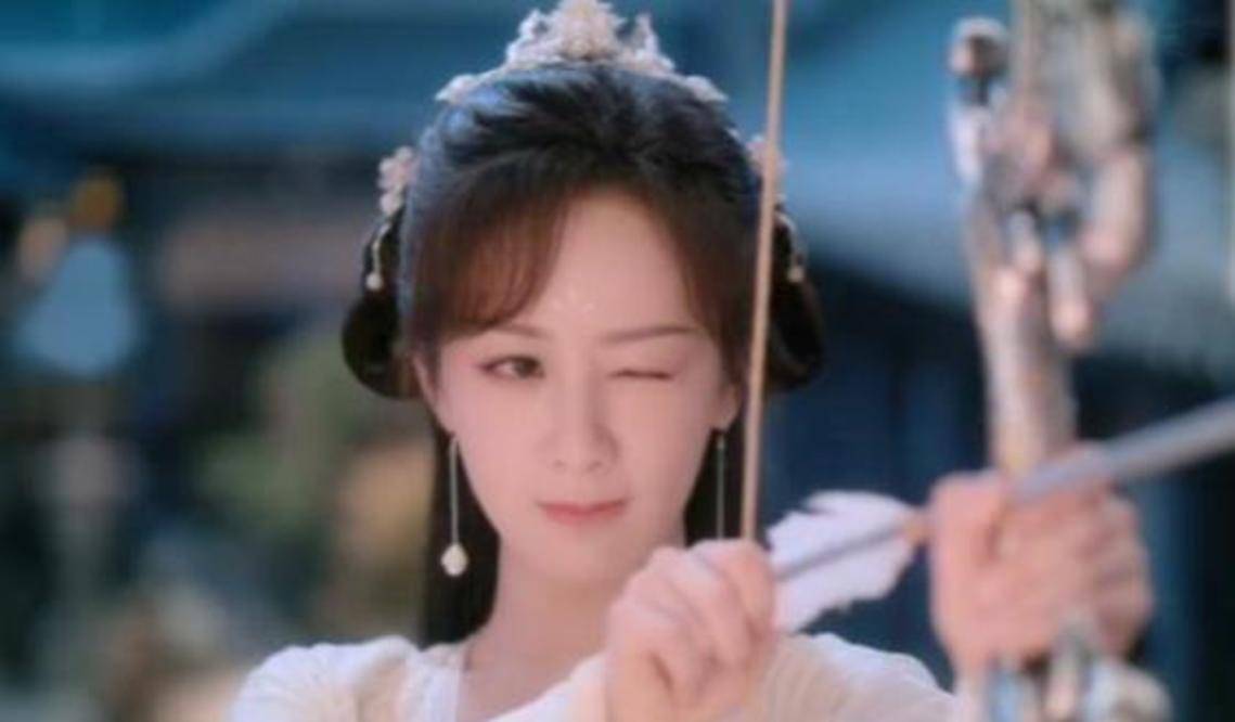 《沉香如屑》剧照来袭,杨紫清冷造型神似碧瑶,成毅白发让人惊艳